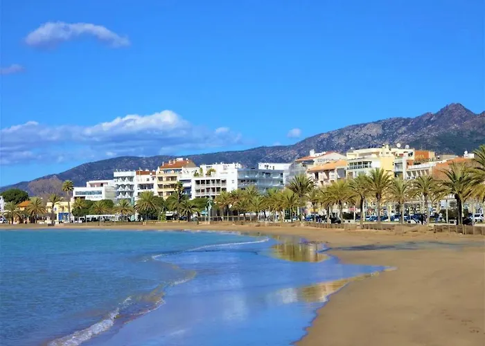 Apartamento En Complejo Residencial En Santa Margarita, Roses